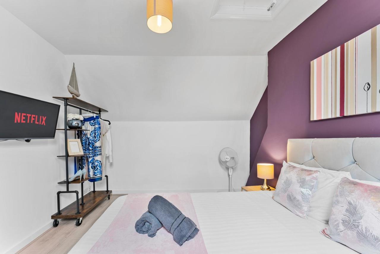 Rooms In City Centre House With Kitchen, Lounge, Garden ايبسويتش المظهر الخارجي الصورة