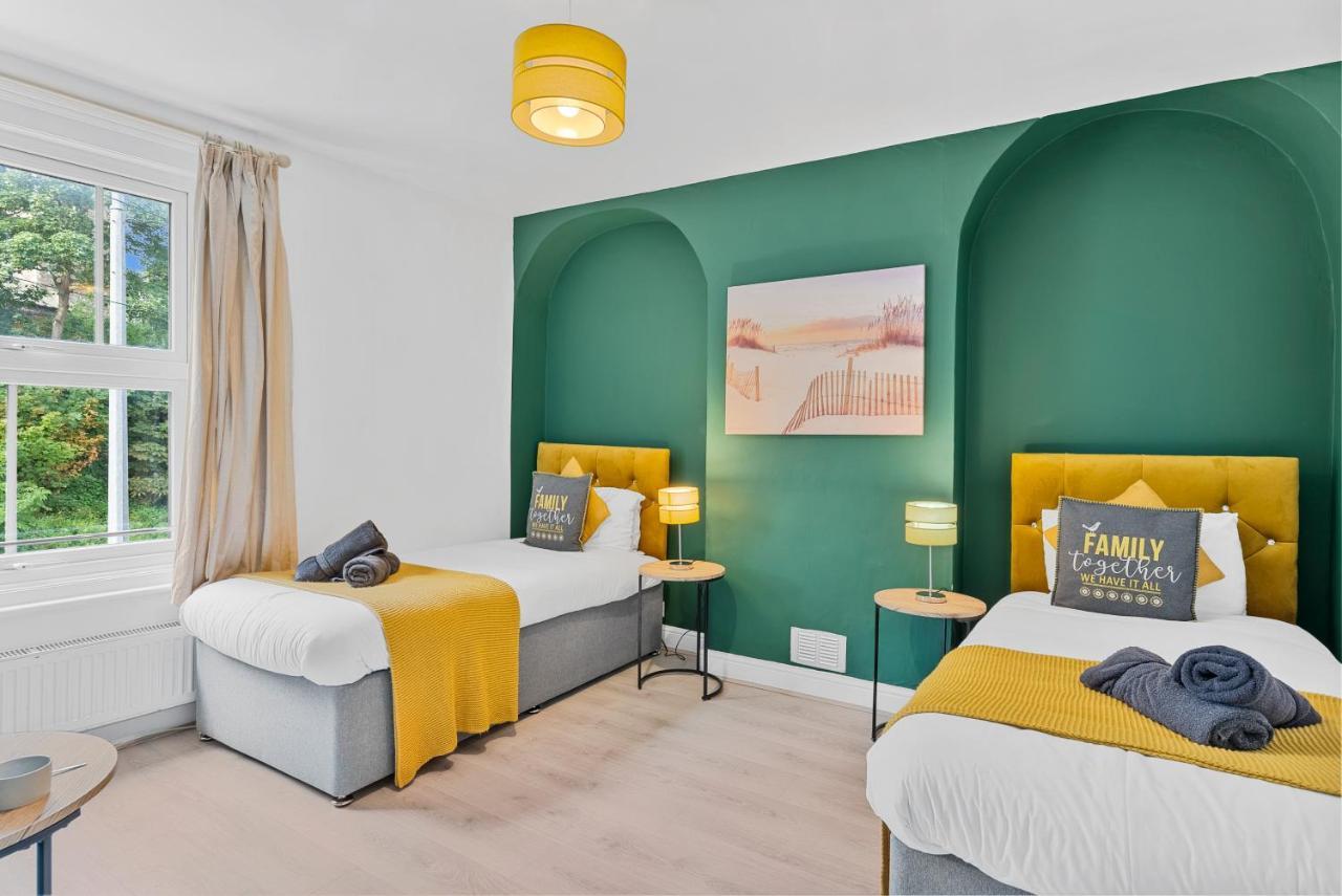 Rooms In City Centre House With Kitchen, Lounge, Garden ايبسويتش المظهر الخارجي الصورة