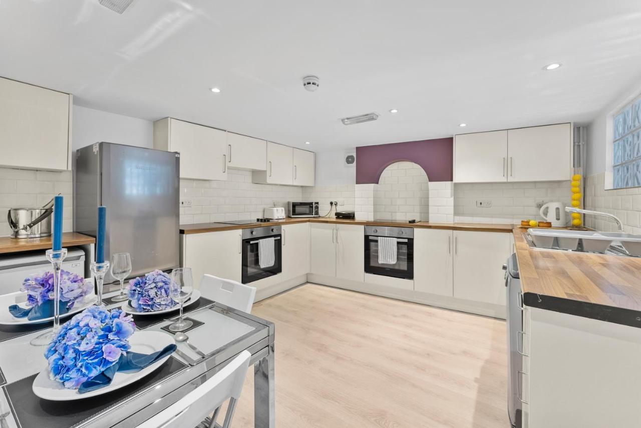 Rooms In City Centre House With Kitchen, Lounge, Garden ايبسويتش المظهر الخارجي الصورة