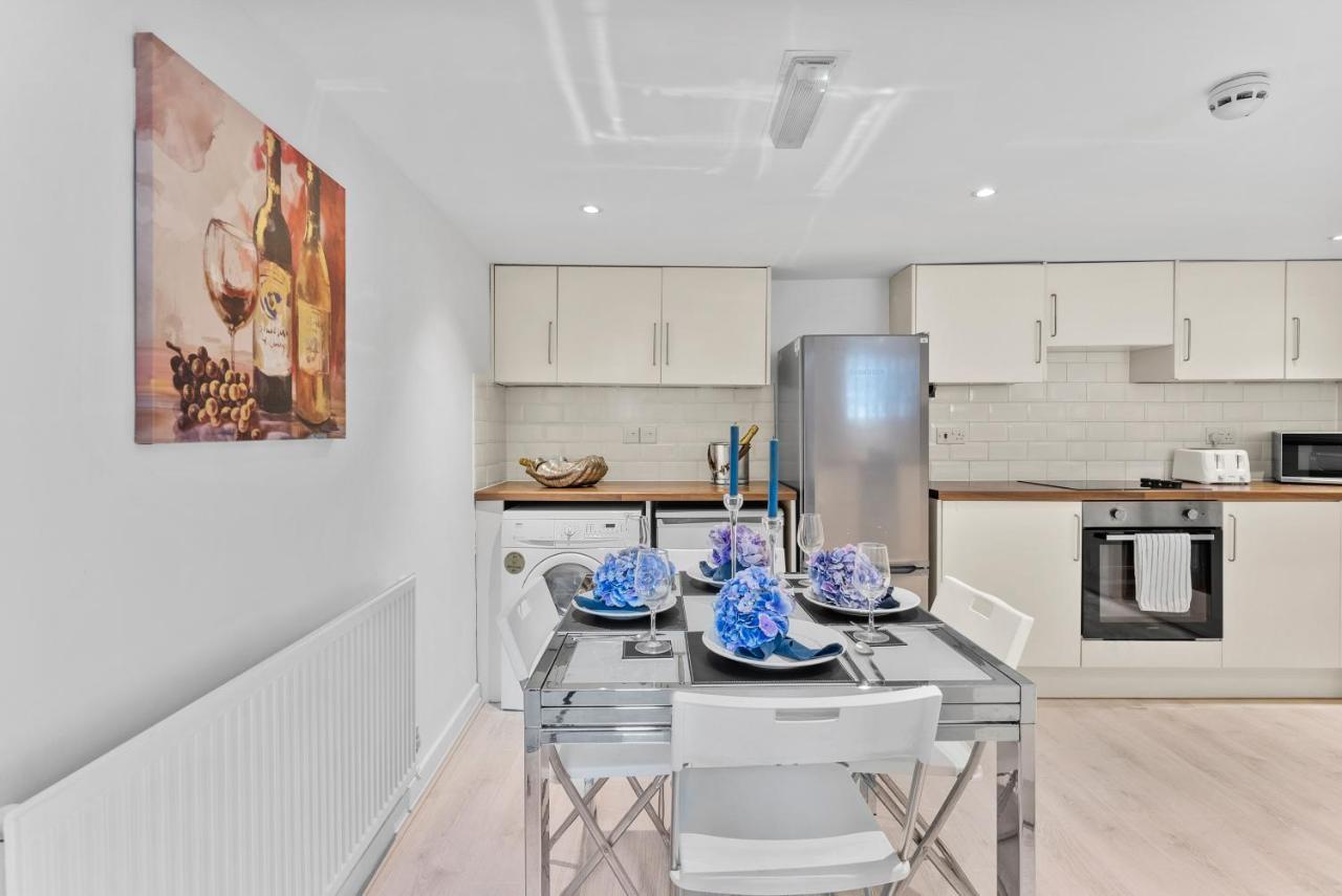 Rooms In City Centre House With Kitchen, Lounge, Garden ايبسويتش المظهر الخارجي الصورة