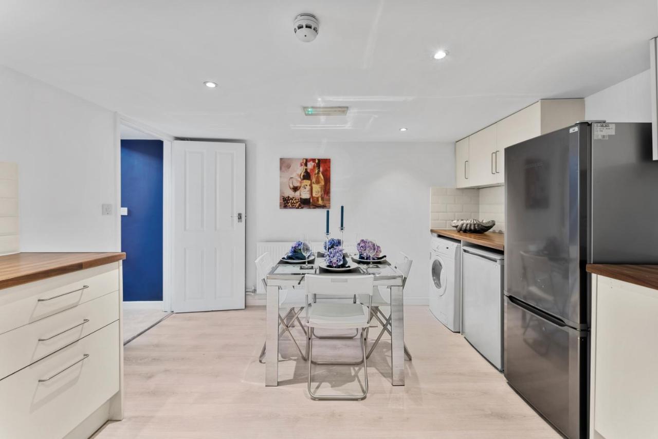 Rooms In City Centre House With Kitchen, Lounge, Garden ايبسويتش المظهر الخارجي الصورة